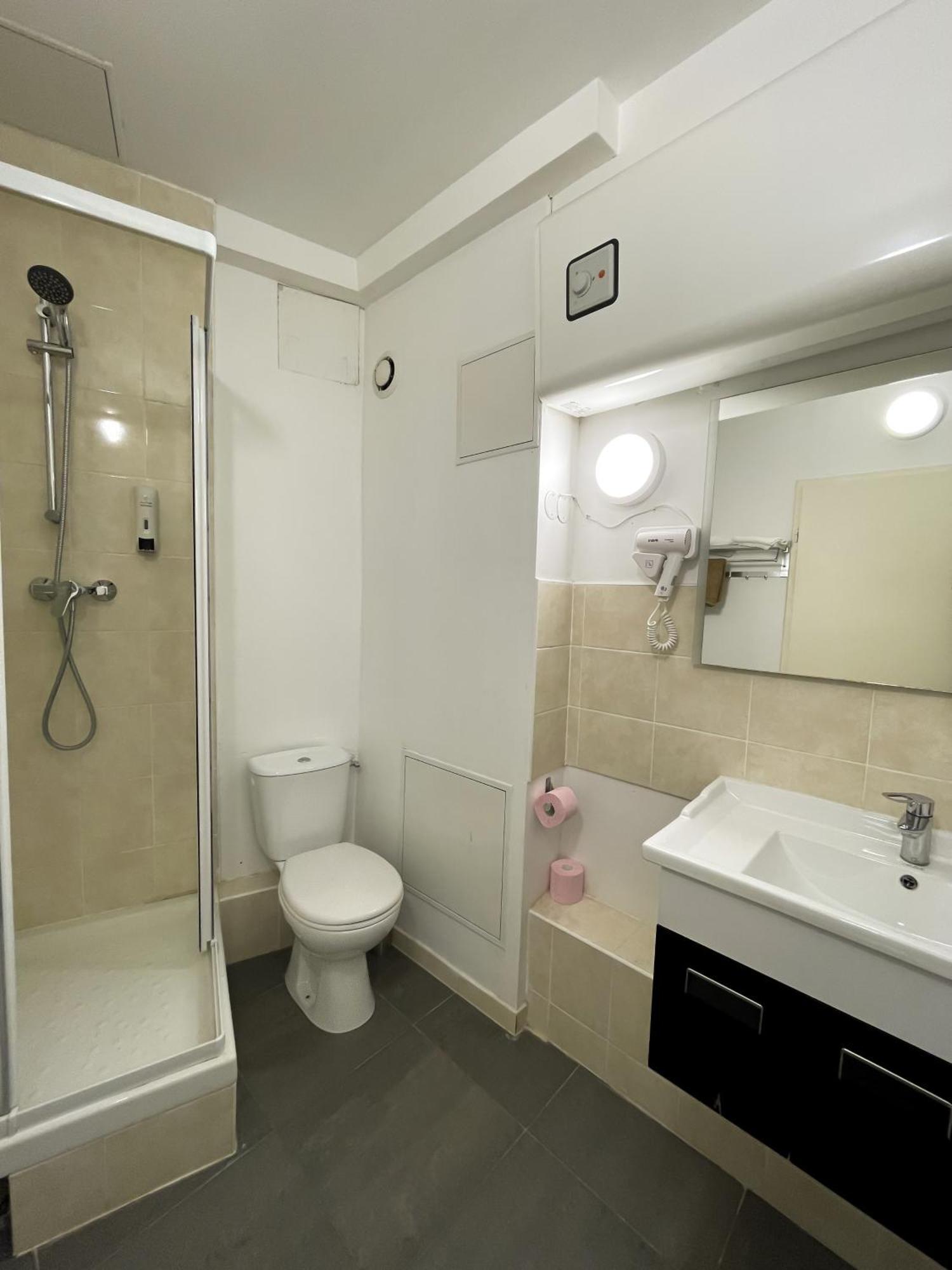 Pasteur Appartement *