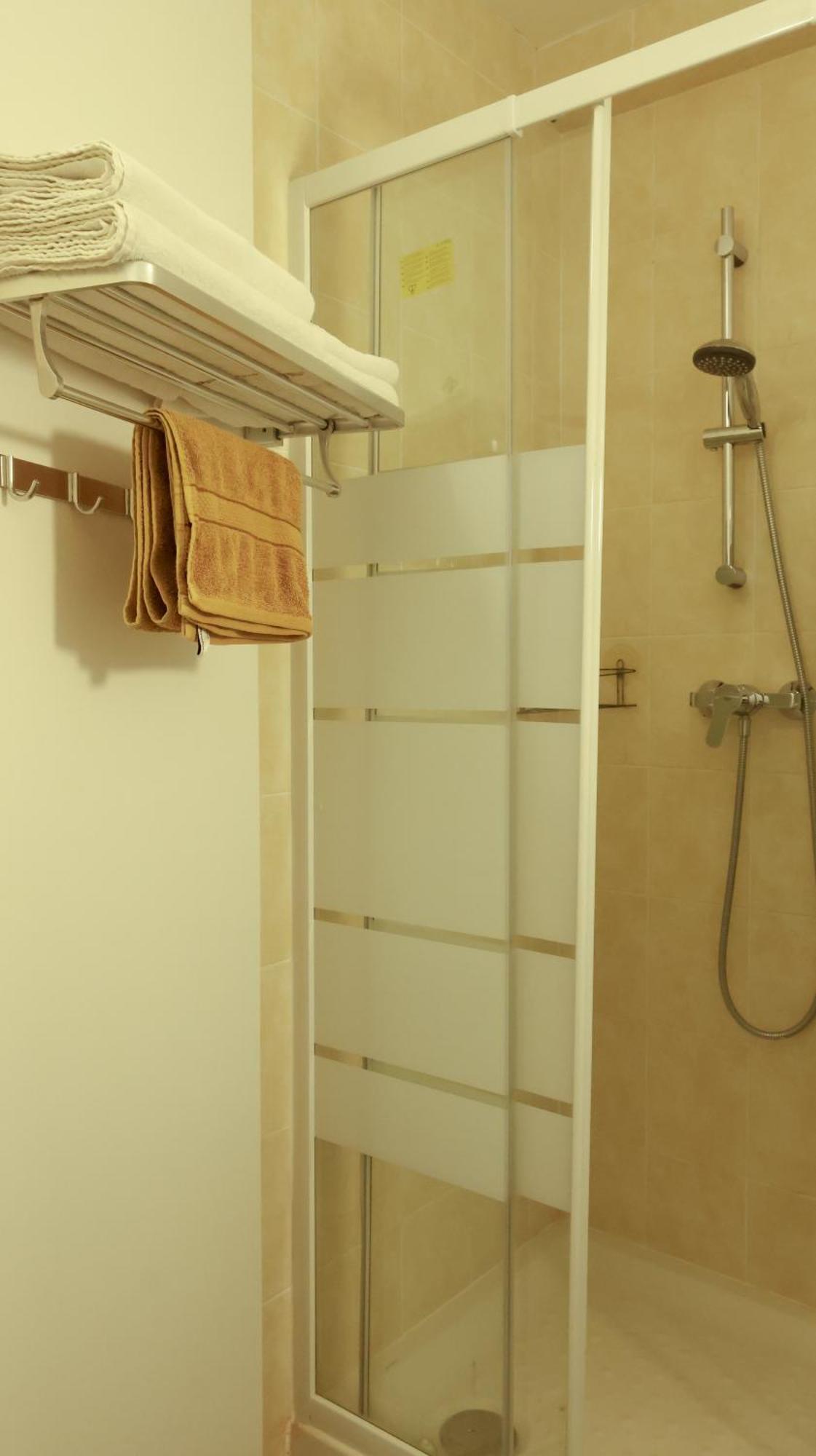 Pasteur * Montreuil (Seine-Saint-Denis)