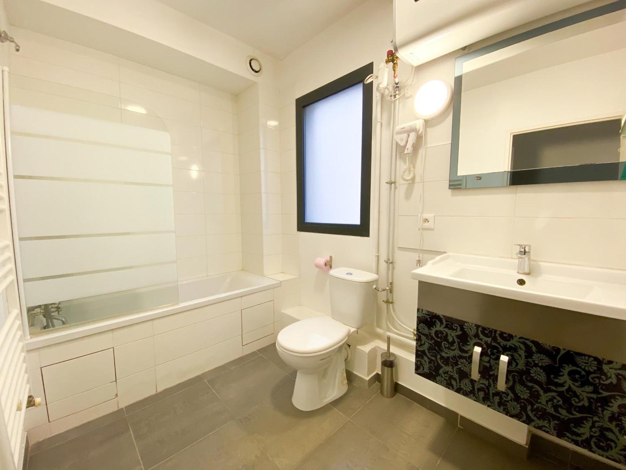 Pasteur Appartement *